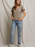 Hendrix Basic V Neck in Mushroom