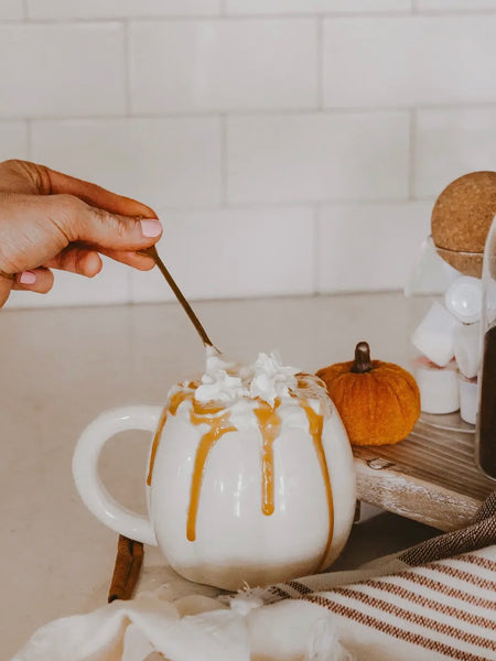 Pumpkin Mug in Cream