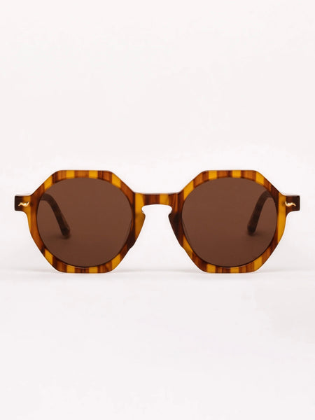 Millie Sunnies in Match Play