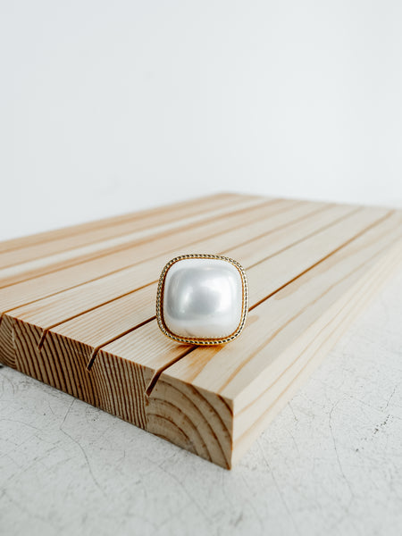 Square Puff Pearl Ring