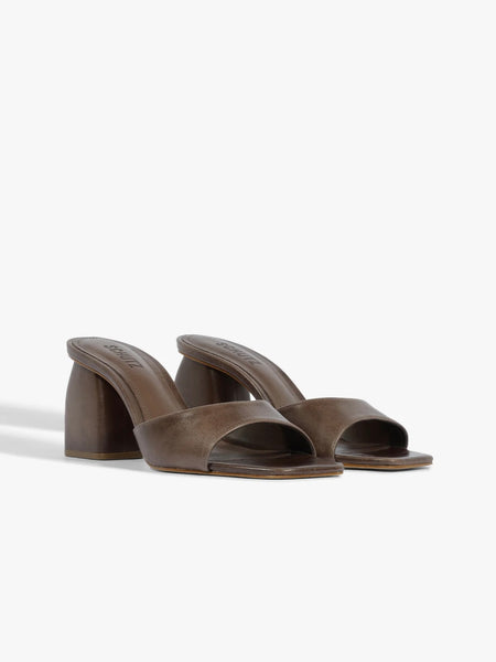 Leena Heel in Root Brown