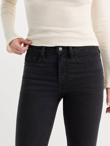 Soft Tech Good Legs Crop Mini Boot Jeans in Black442