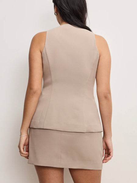 Luxe Suiting Sculpted Vest in Mineral