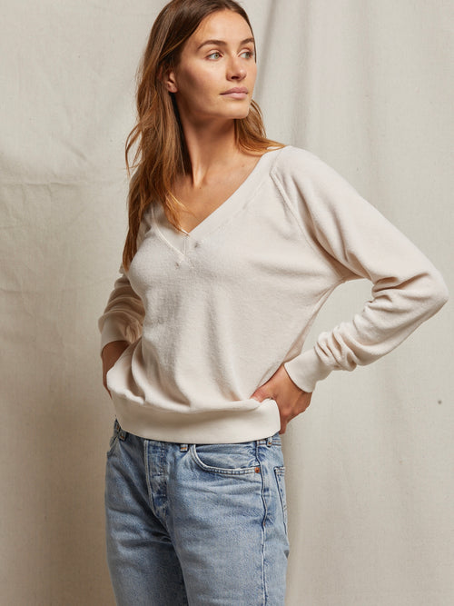 Ember Velour V Neck Sweatshirt in Sugar