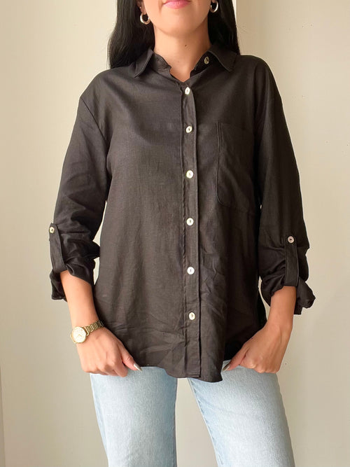 BASIC-ly Button Up in Black