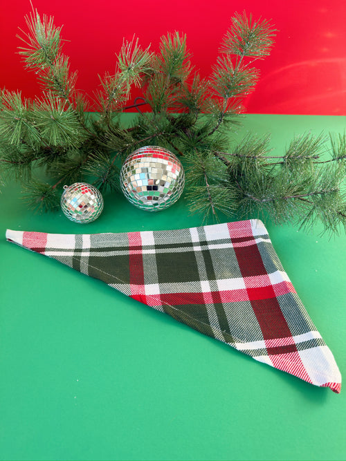 Flannel Dog Scarf in Classic Christmas