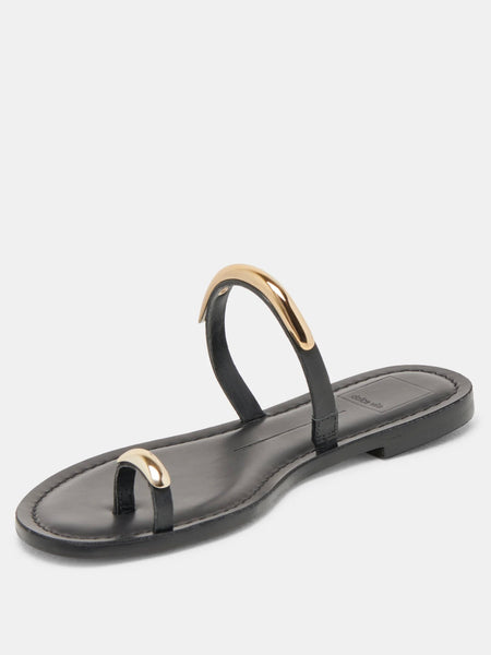Wink Flat in Black