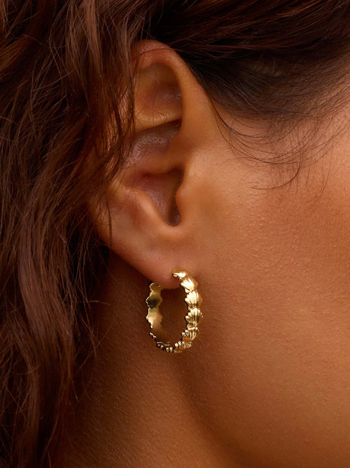 Scallop Mini Hoops