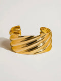 Manon Wavy Bold Bangle