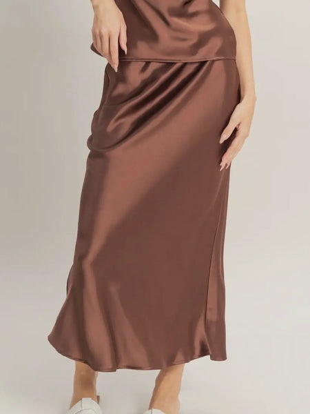She's Cute Midi Skirt in Soft Pink