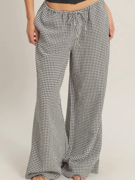 Bring The Gingham Pant in Black