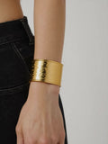 Calric Wide Cuff