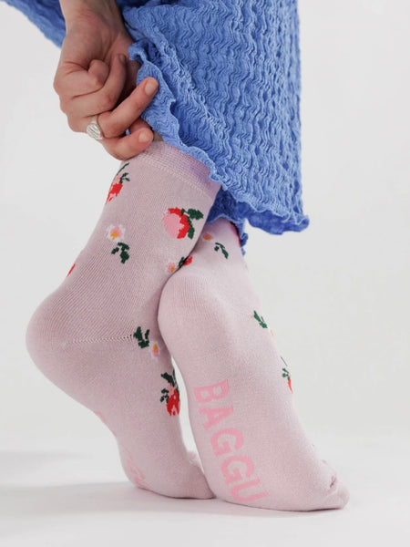Crew Sock in Needlepoint Apple