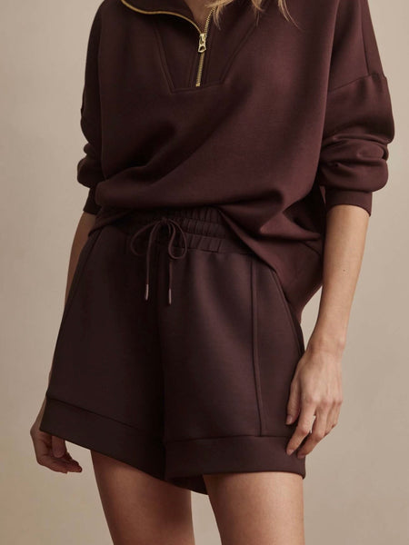 Atrium High Rise Short 4.5 in Coffee Bean