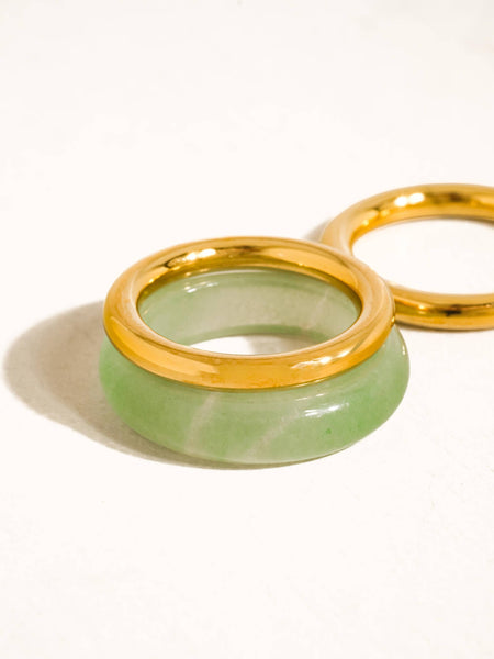 Moss Stone Ring Set in Green