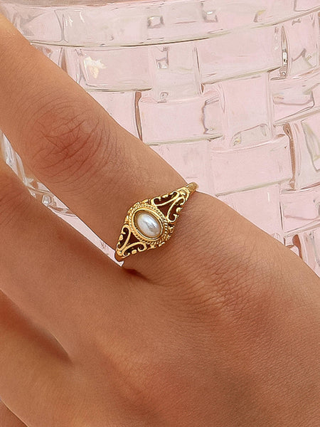 Blois Pearl Filigree Ring