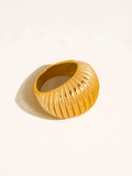 Giverny Ribbed Dome Ring