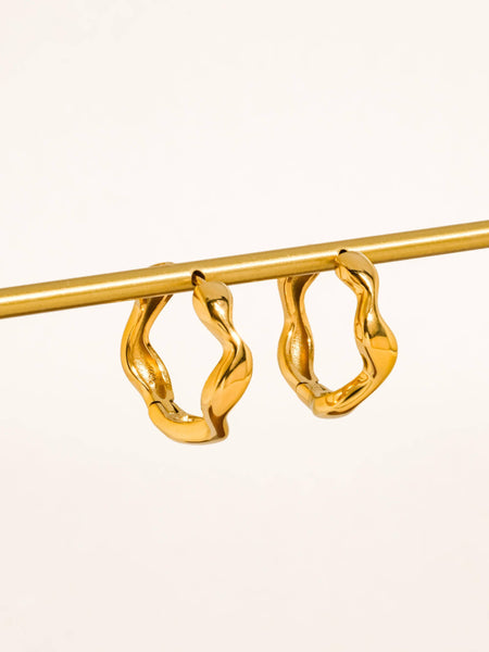 Bianca Tiger Dangle Earring