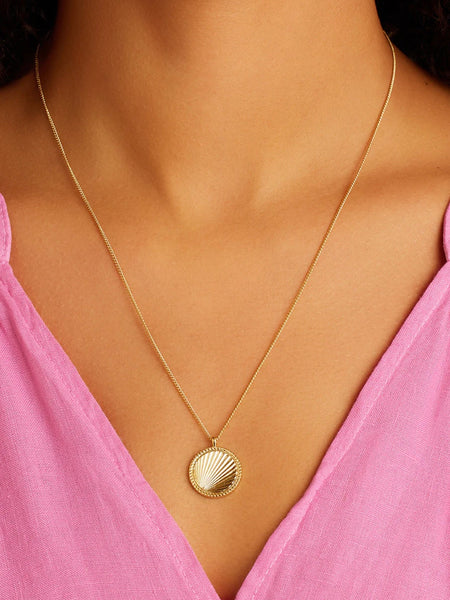 Sunny Pendant Necklace